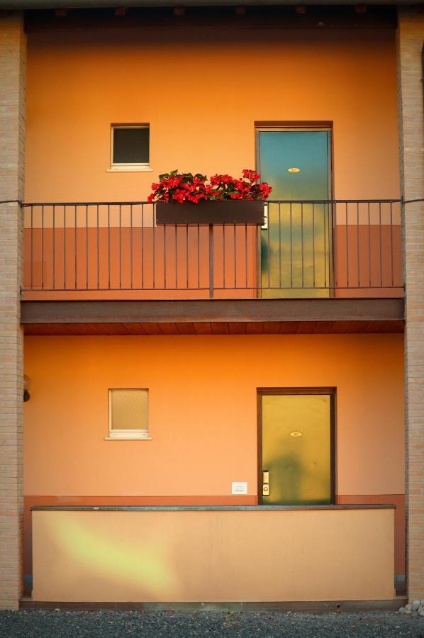 Villa Meli Lupi - Residenze Temporanee ปาร์มา ภายนอก รูปภาพ